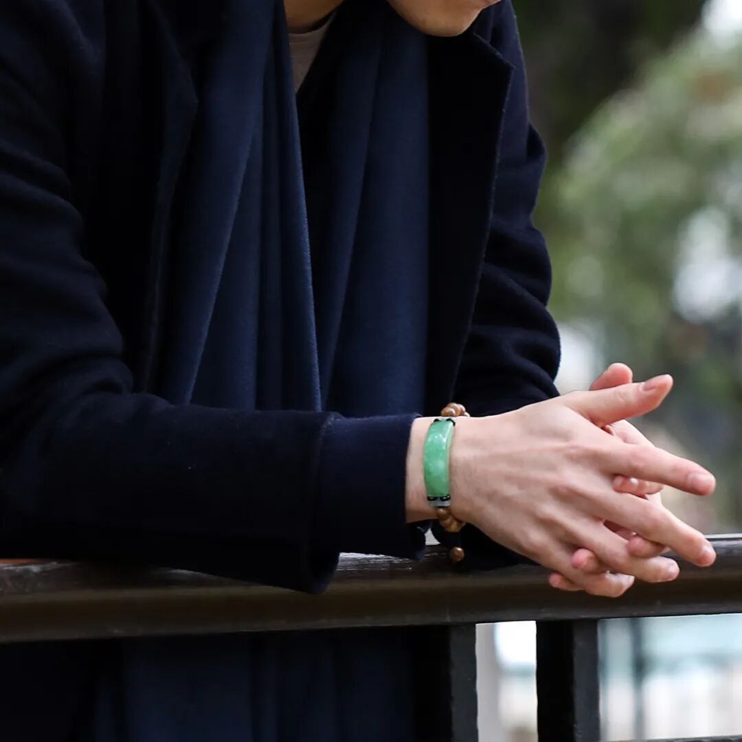 东方男人的魅力，只有翡翠读得懂！