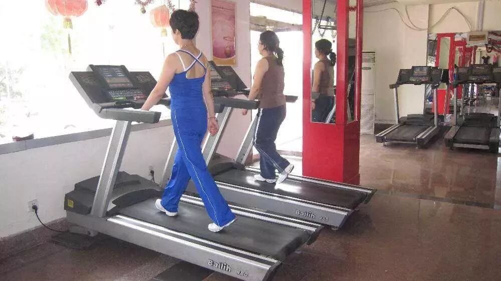 【美女】实力圈粉！肉感、力量感并存的00后主播，谁不着迷？（组图） - 30