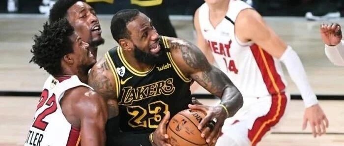 官宣！G5裁判报告出炉，NBA官方认错，吹掉湖人14秒+3罚，詹皇吐槽裁判吐对了