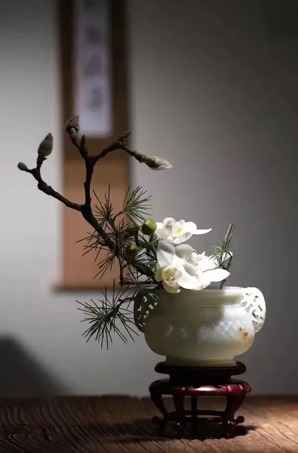 人生无常，需要我们看淡世事沧桑，内心安然无恙