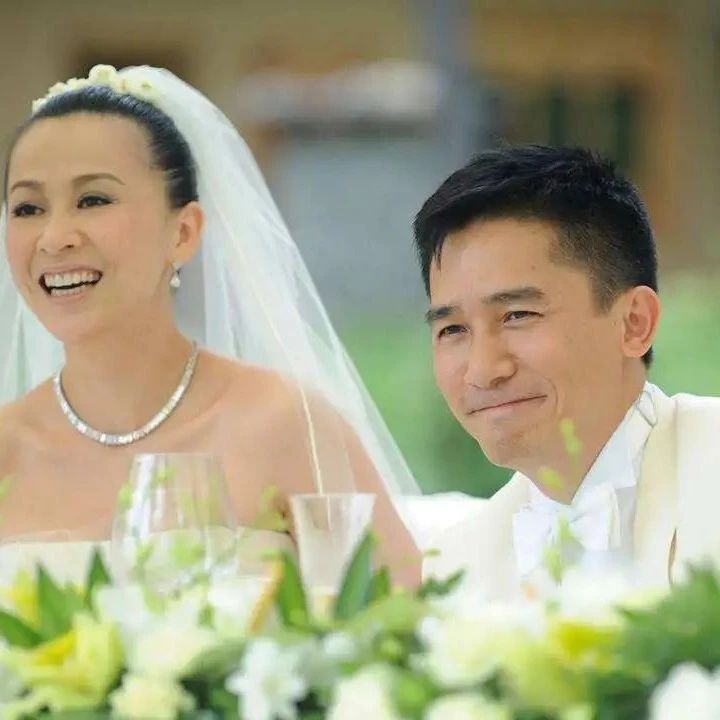 梁朝伟和刘嘉玲在不丹结婚，请了80多位明星出席，去了半个娱乐圈，可是偏偏不请刘德华，刘德华的回应也是“机智”！