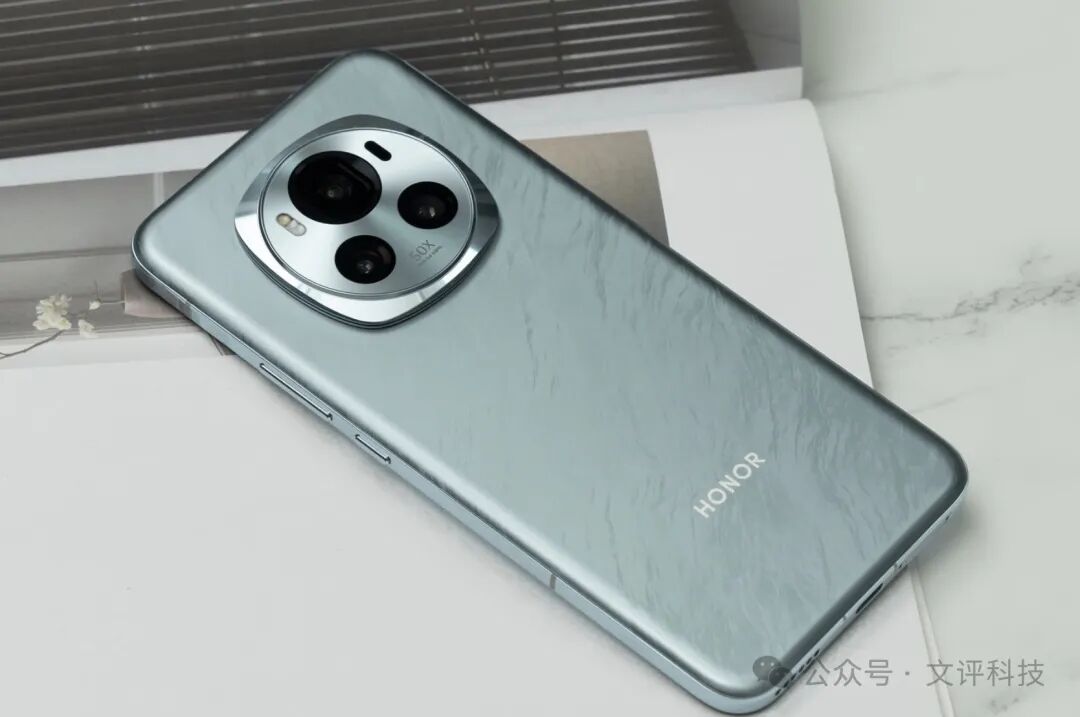 8月换手机建议一步到位，这4款配置“十全九美”，用五年不过时