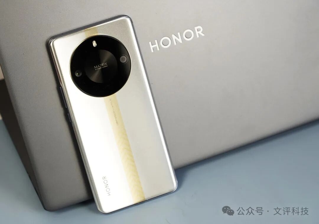 2024年手机怎么选？4款高配低价的新机推荐，可闭眼入，流畅用5年