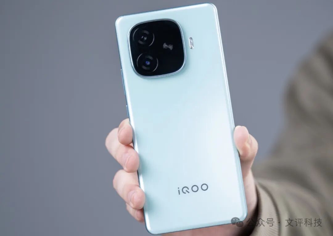 2024年手机怎么选？4款高配低价的新机推荐，可闭眼入，流畅用5年