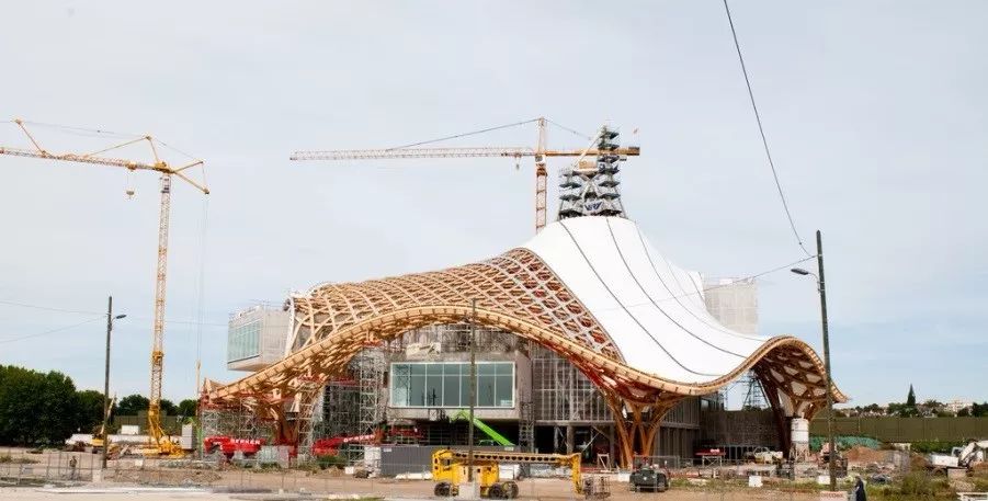 蓬皮杜梅斯膜结构艺术中心