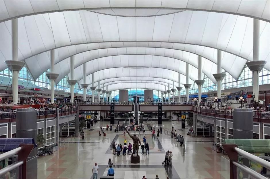 丹佛国际机场航站楼膜结构建筑
