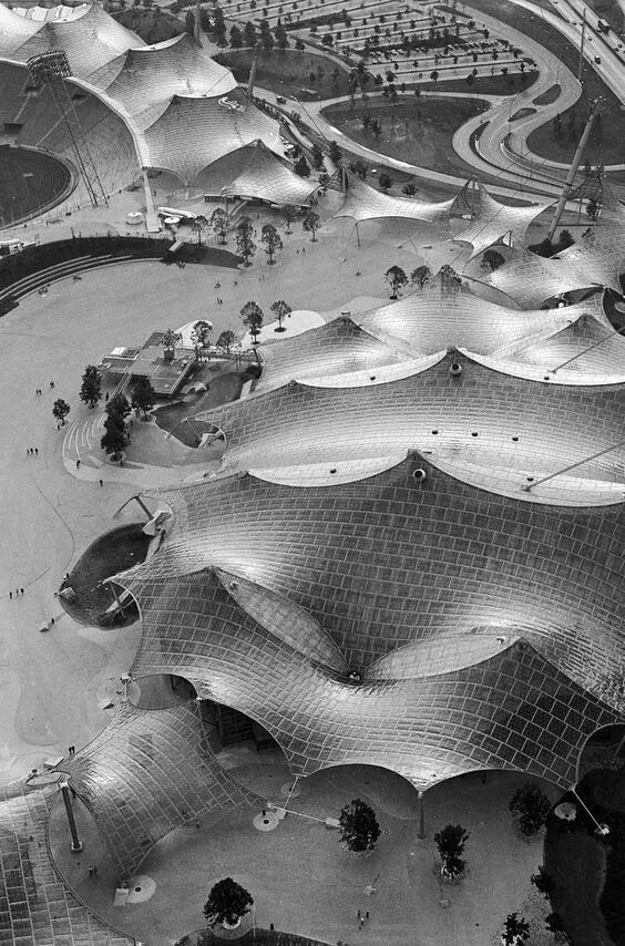 慕尼黑奥运会主场馆上的膜结构