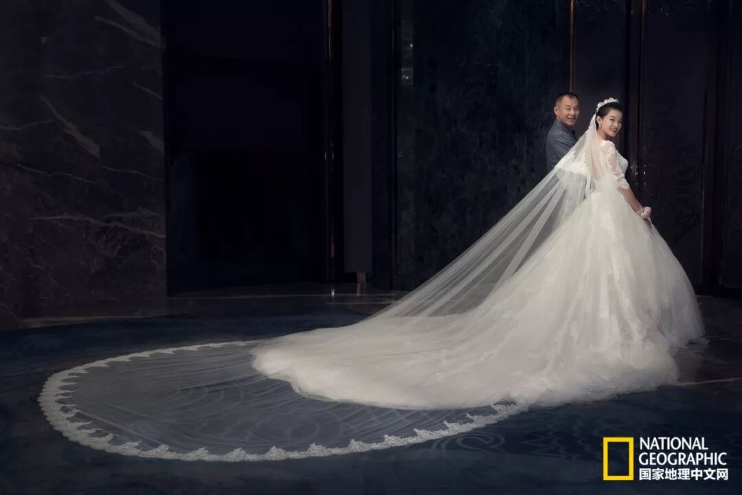 一位婚礼摄影师的“俗”与“脱俗” | 专访婚礼摄影师杜兮