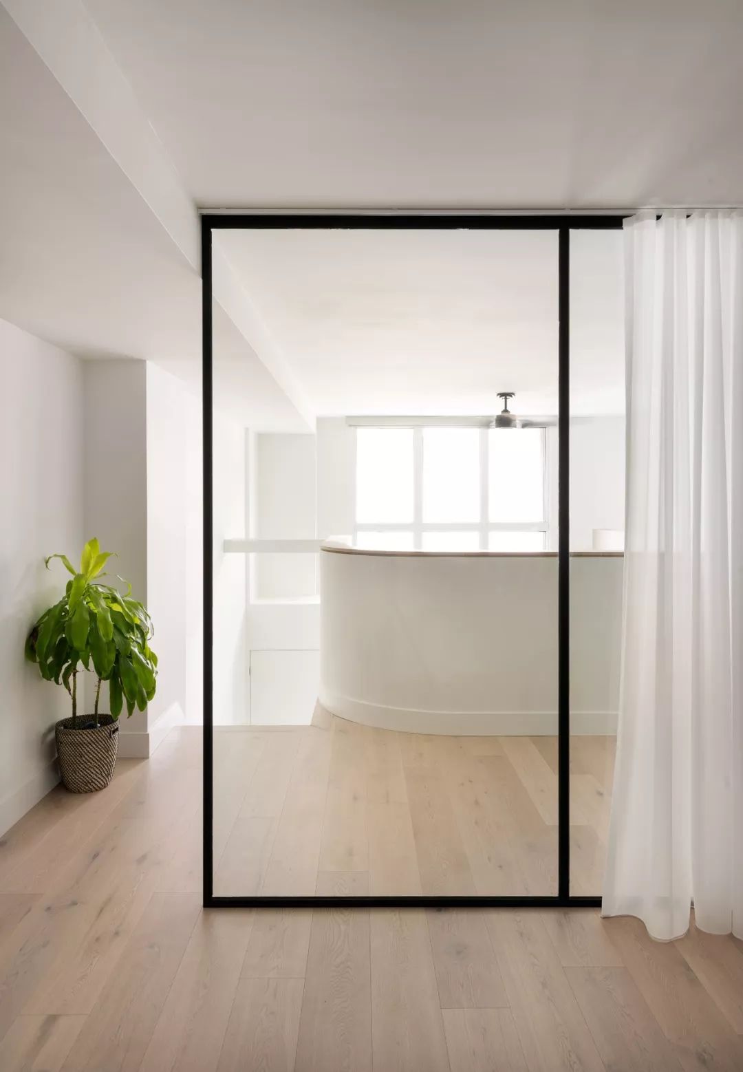 LOFT 裝什麼調調？簡約風、工業風、高級灰樣樣行 家居 第13張