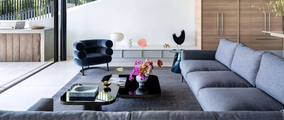 这么有型的别墅，木饰面和混凝土更配！