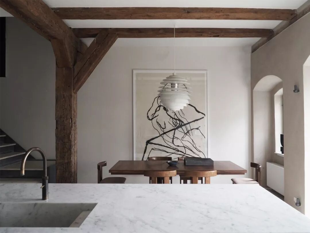 老房改造，留下这些老木梁很带感！