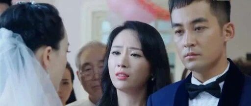 结婚当天丈母娘追加30万彩礼，女婿一怒娶走伴娘！