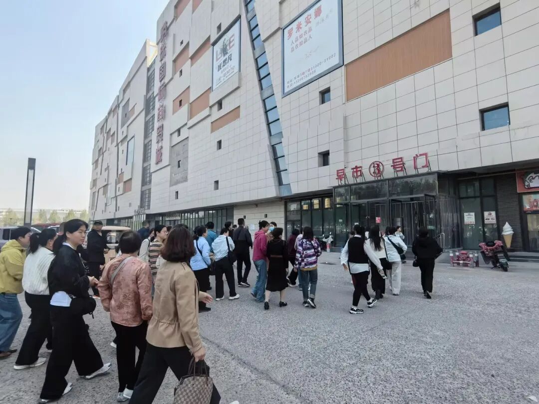 广饶金田市场组织商户赴河北石家庄、正定、沧州考察对接