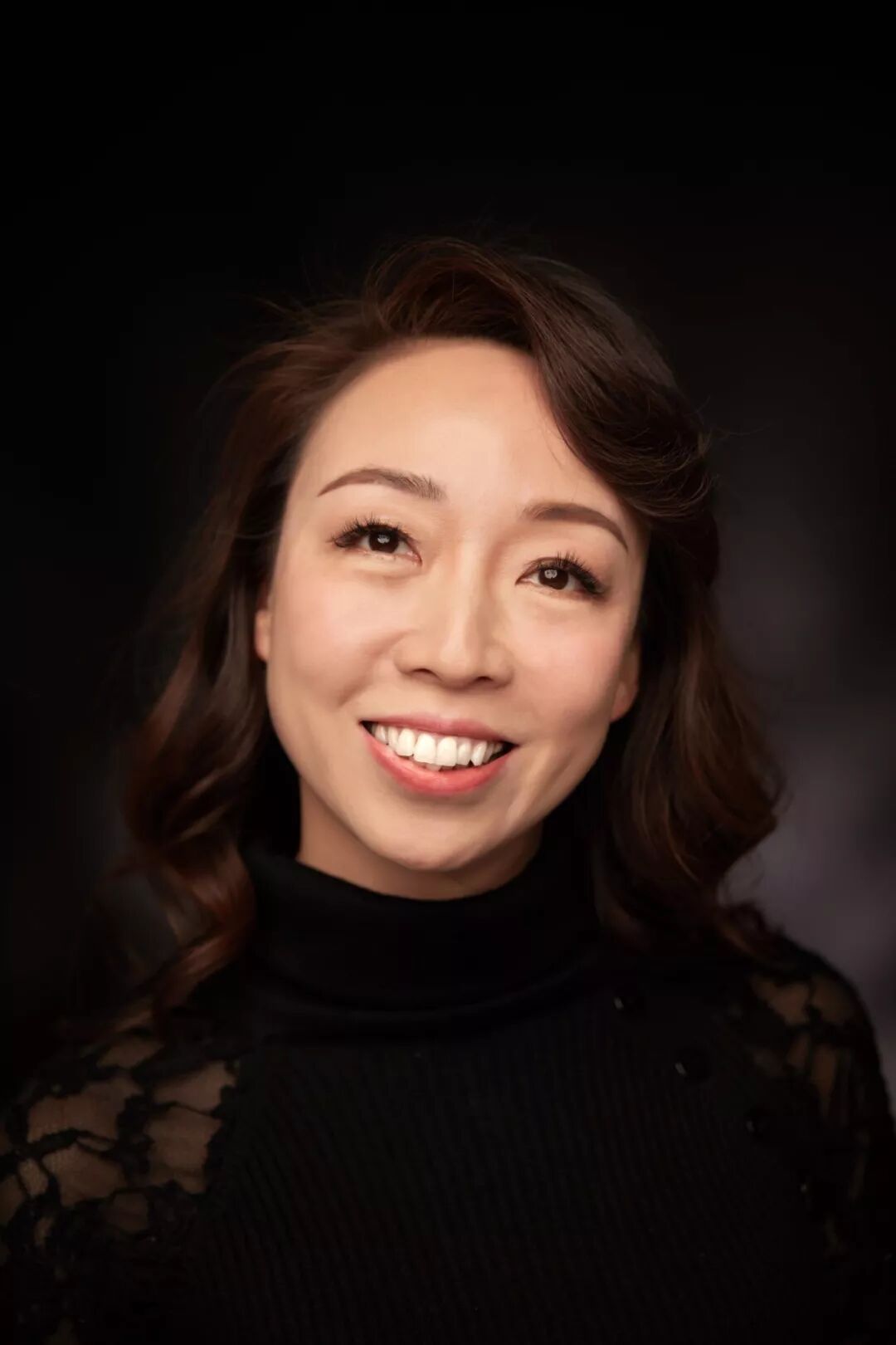 马晓燕"真爱之声"教育机构创始人中国首位量子疗愈高级疗愈师家庭教育