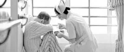 有些帕金森病患者不止震颤还会变糊涂，科学家揭示原因：丘脑底核被异常激活了