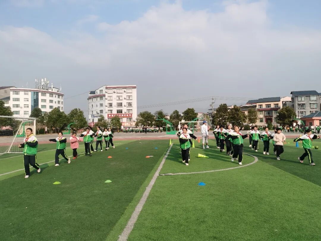 余庆课后体育服务提升学生体质