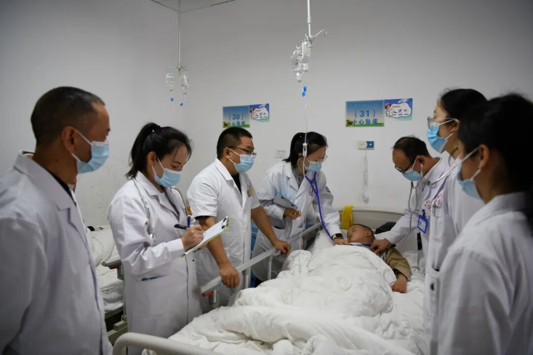 人才周|余庆县人民医院黄毓海:执着坚守儿科一线 用专业守护儿童健康