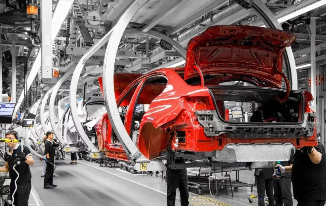 宝马智能驾驶_如何利用宝马的智能系统提升驾驶效率？_宝马的驾驶感体现在哪里