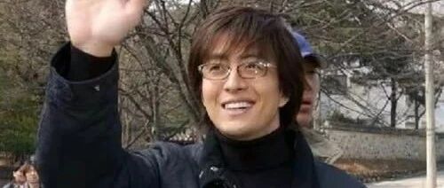 裴勇俊成金秀贤保护伞?娱乐圈潜规则下的明星危机应对术
