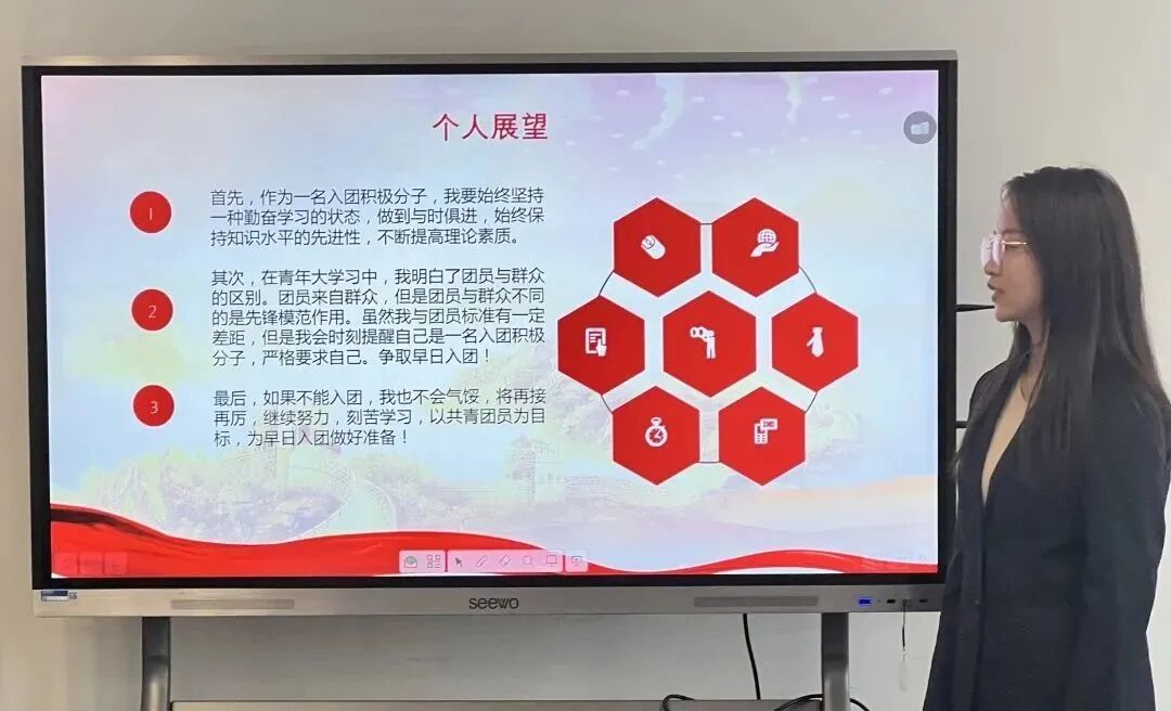 入团积极分子答辩来啦!