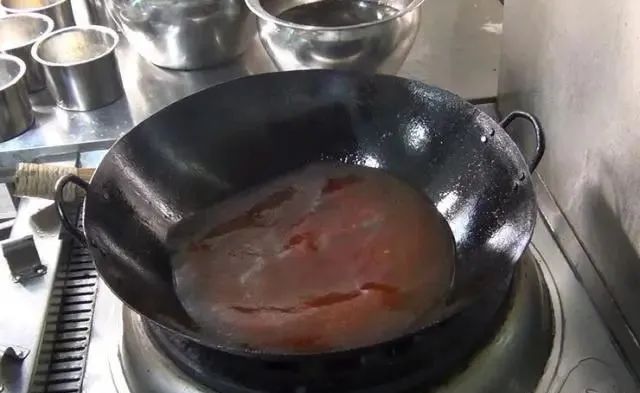 虎皮鸡爪的制作方法和配料，两个要点，中火煮鸡爪，浸泡够时间！