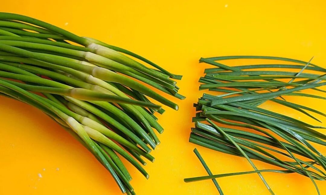 【每日一菜】—— 红烧肉炒蒜苔