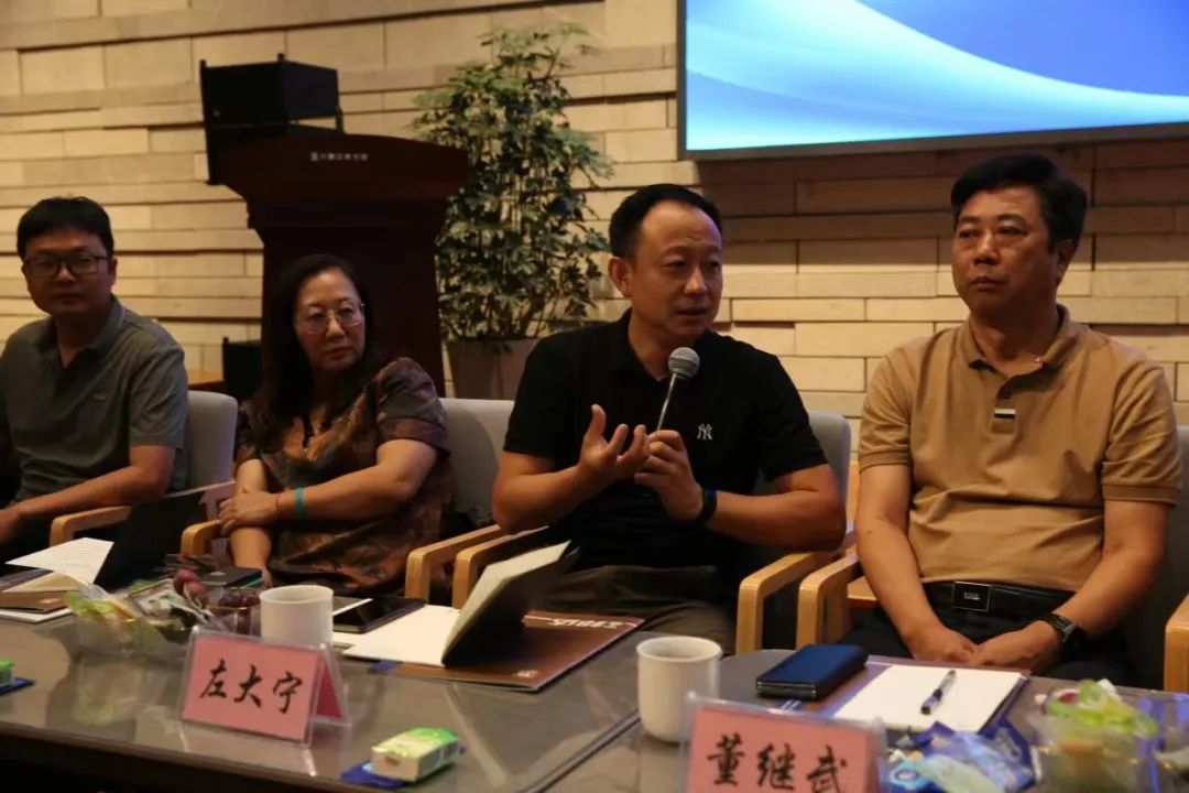 内蒙古美术馆丨美若繁花 沐光而行 第29张