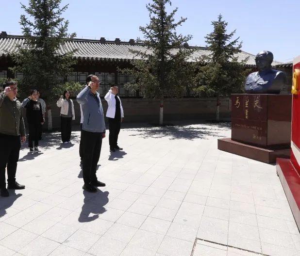 内蒙古美术馆丨美若繁花 沐光而行 第53张