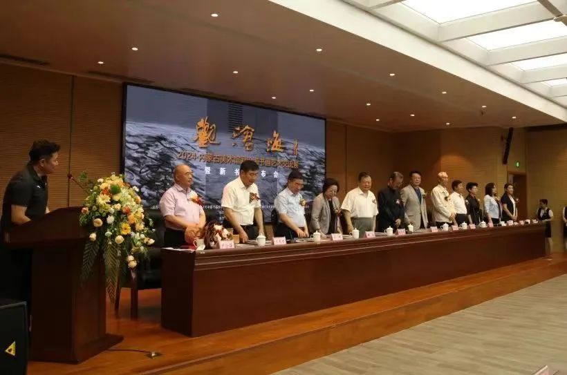 内蒙古美术馆丨美若繁花 沐光而行 第26张