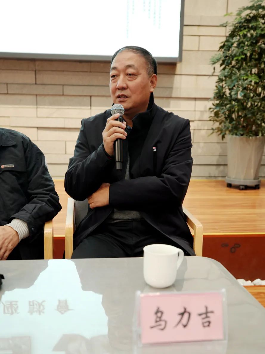 “意象吾觉——孙玉宝作品展”交流座谈会在内蒙古美术馆举行 第10张