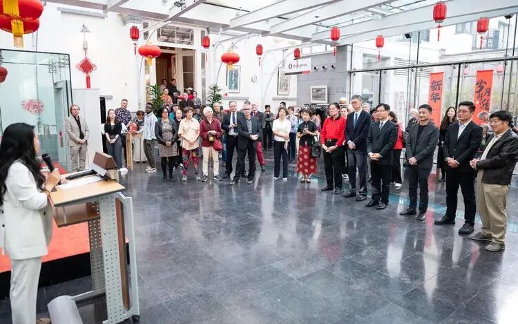 内蒙古画家作品亮相中国高等美术院校水彩作品国际巡展·比利时站 第16张