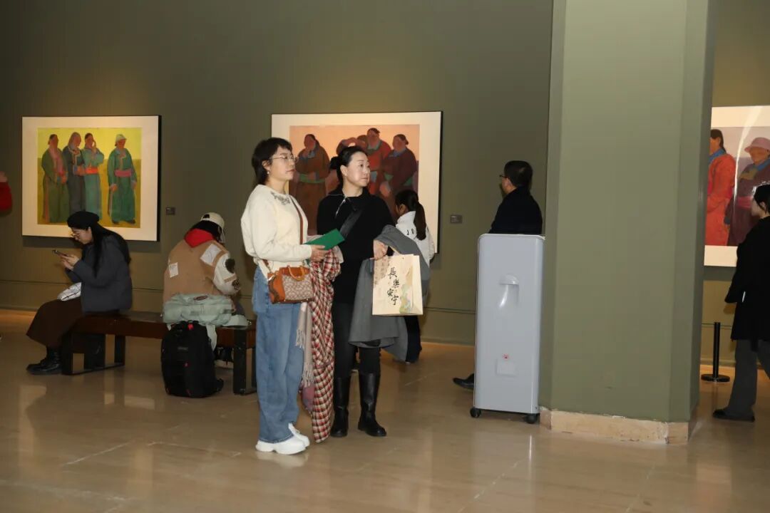 展览现场 | 印象内蒙古——远方·颉元芳作品展在中国美术馆热展 第11张