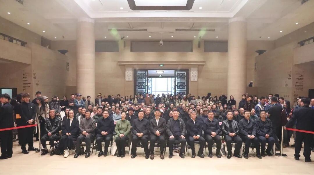 展览现场 | 印象内蒙古——远方·颉元芳作品展在中国美术馆热展 第8张