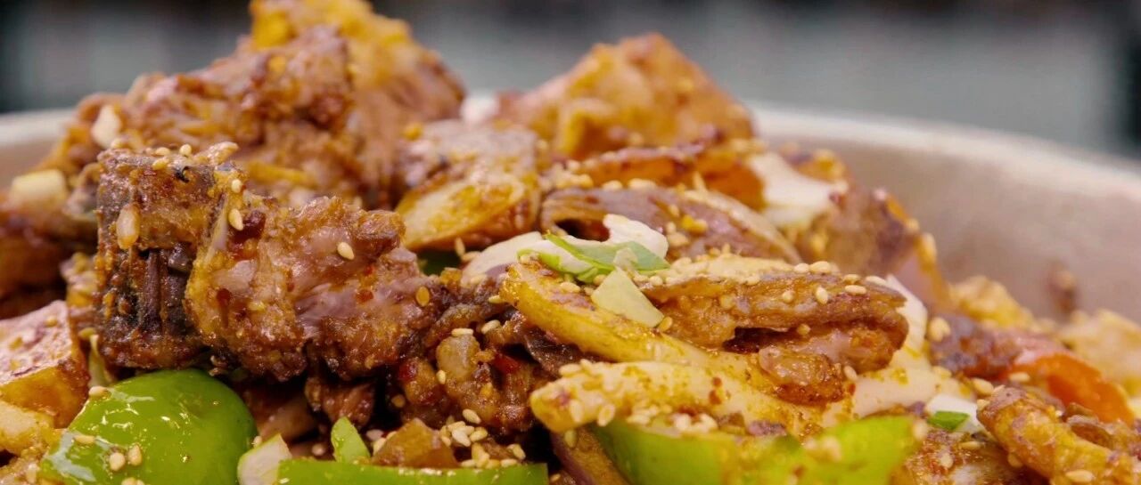 豆瓣8.3，这个片子在深夜骗光了我的口水！