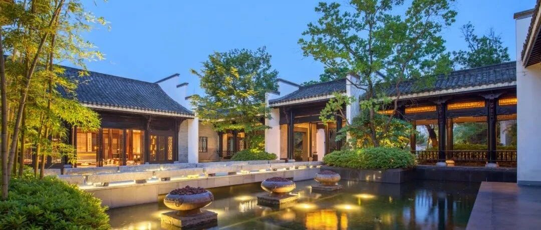 黄山3天2晚2399住280㎡私汤别墅！享下午茶&高尔夫，清明/五一/端午可用，抢订一片花海~