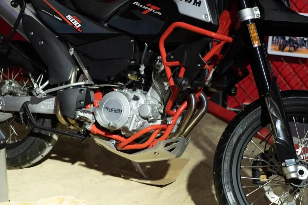 北京车展swm滑胎车来袭sm150sm500sd650正式发布