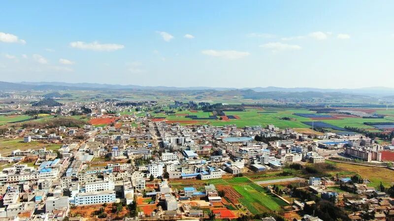 全国脱贫攻坚先进集体师宗县彩云镇党委脱贫之后我们有个大目标