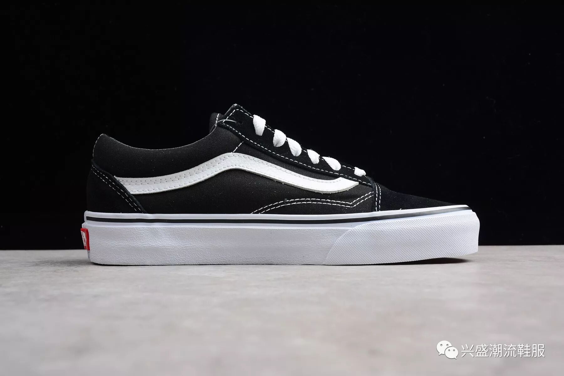 万斯vans黑白低帮经典款男女鞋