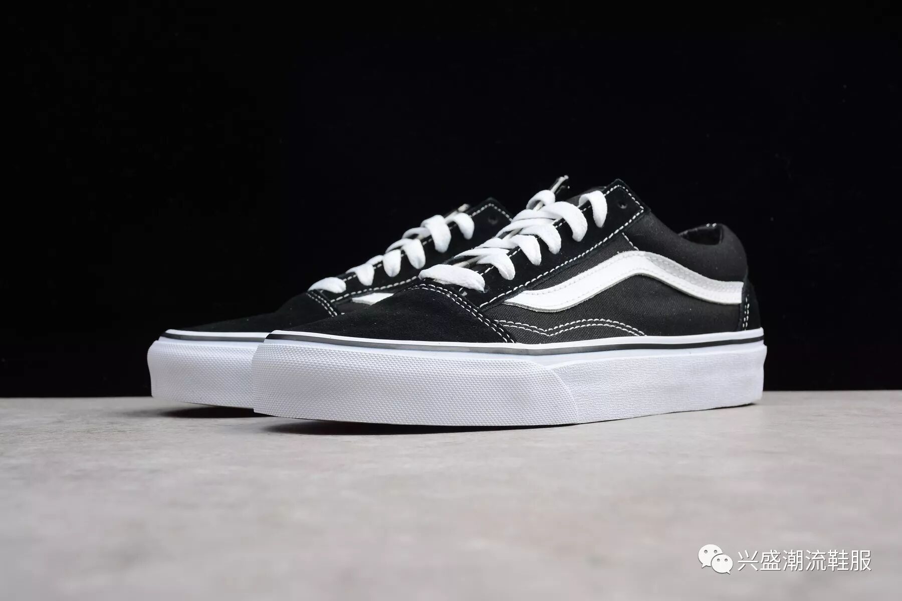 万斯vans黑白低帮经典款男女鞋