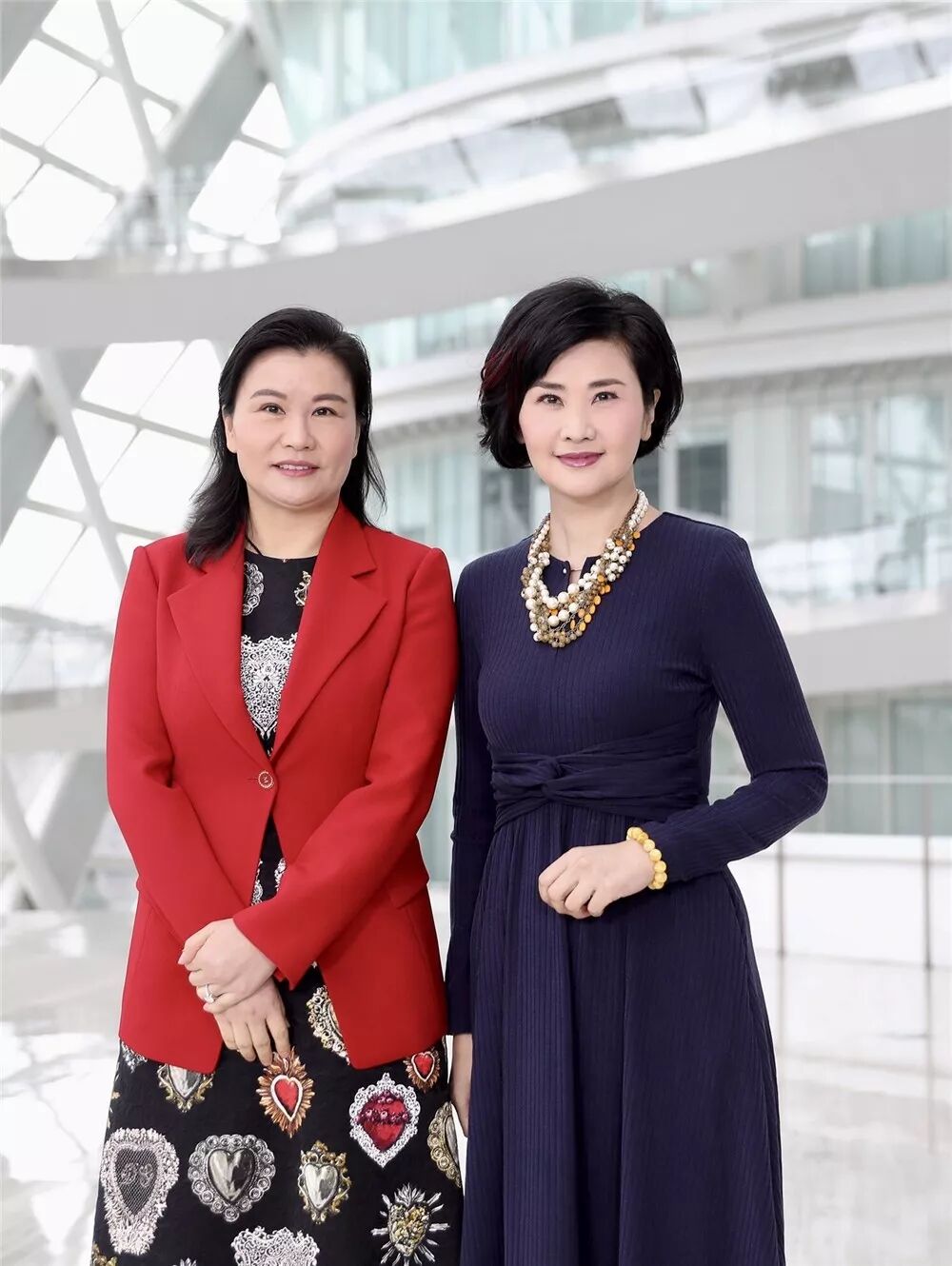 中国女首富购悉尼千万豪宅从打工妹到百亿富豪的成长之路买房买到手软