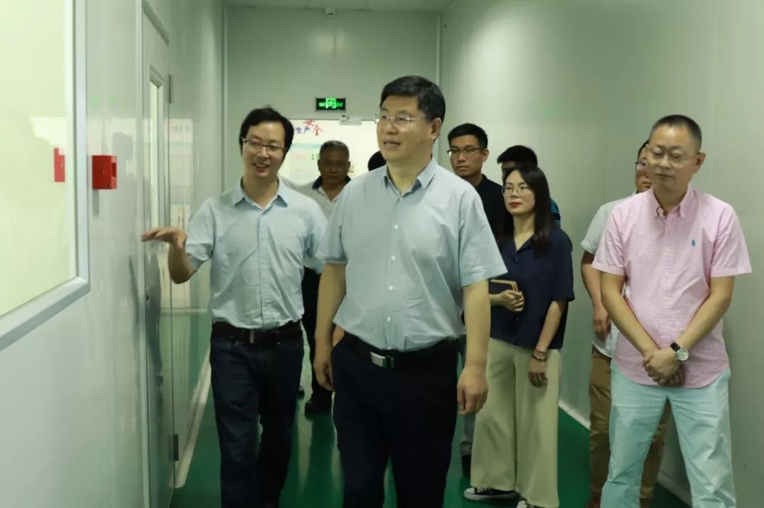 石墨烯产业全国调研第六、第七站丨刘忠范院士率石墨烯产业调研组调研四川、重庆石墨烯产业
