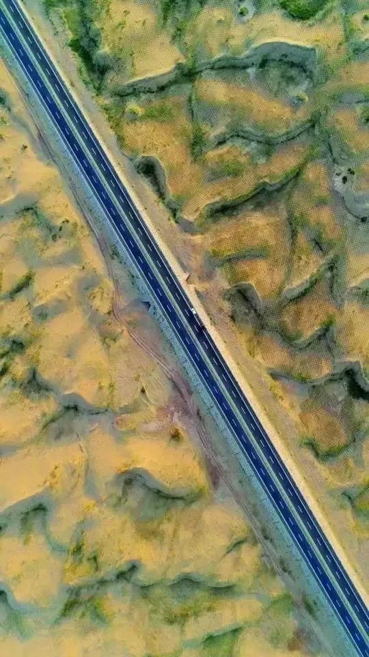 美爆了！北京到新疆縮短1300公里，世界最長沙漠公路，如詩如畫！ 旅行 第5張
