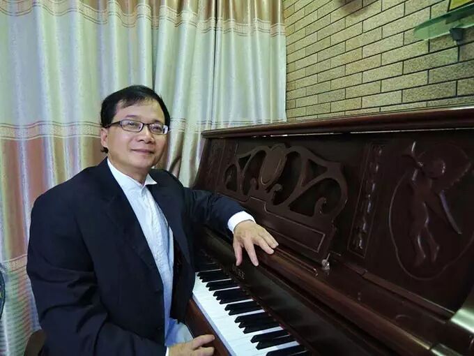 《梦回湛江》由音乐家李华强先生作曲