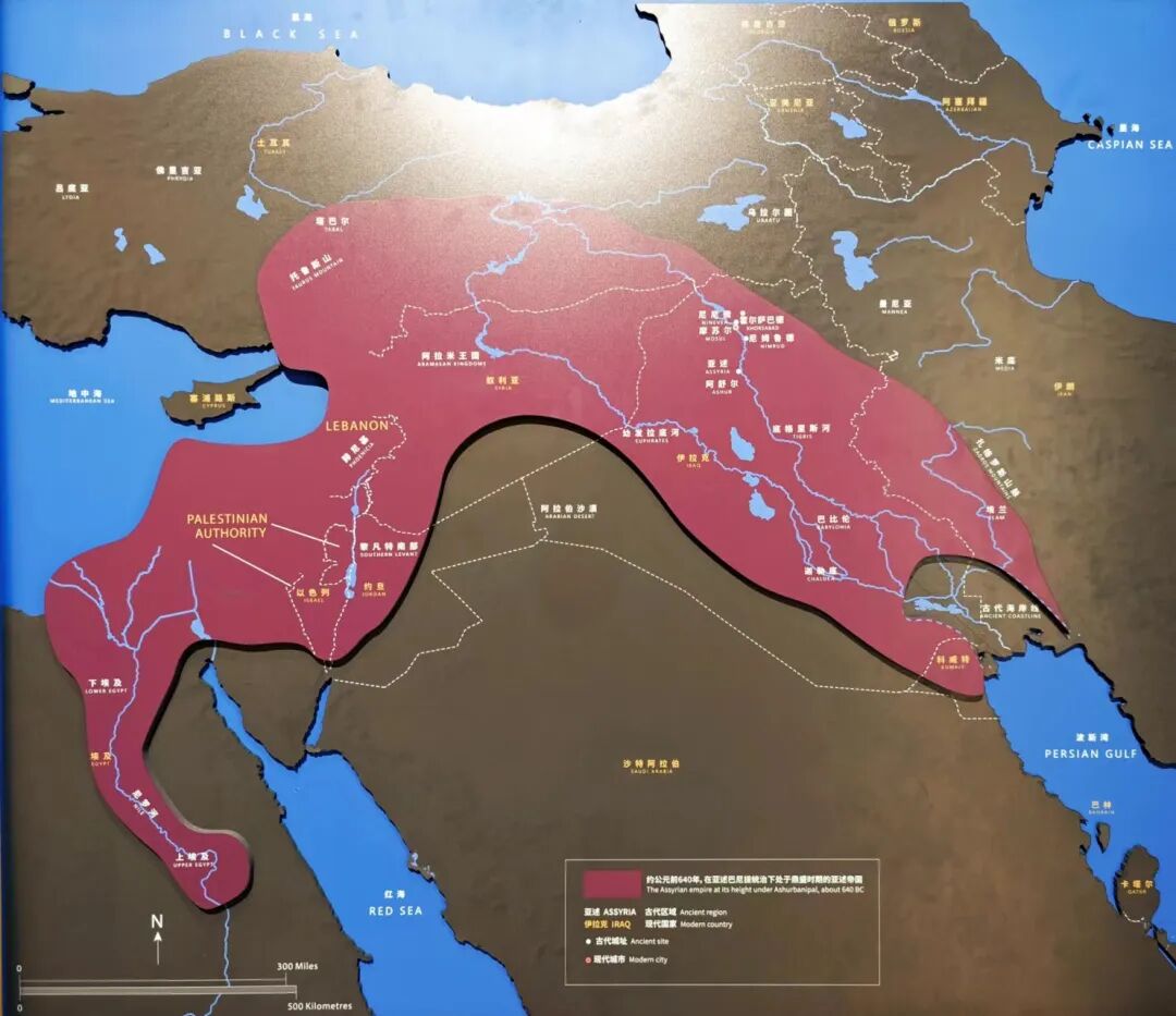 纪的传奇帝国（巅峰时期埃及、伊朗和土耳其部分都在其版图内）的兴衰。这位亚述阿卡德帝国全盛期的君主，他