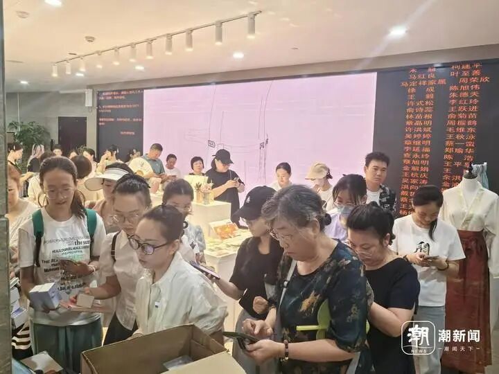 一分钟售罄！杭州博物馆这个“小破酒杯”被抢疯了，很多人起大早排队