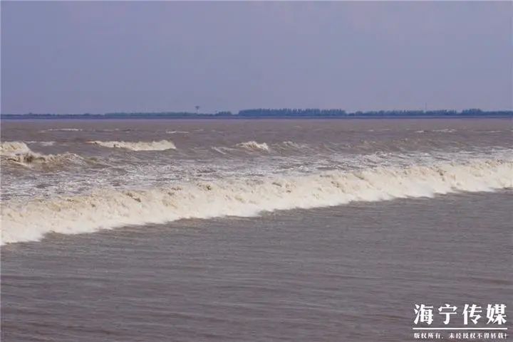 錢塘江潮水進入秋汛期,未來兩個月,大潮奇觀將洶湧而來 - 浙江新聞