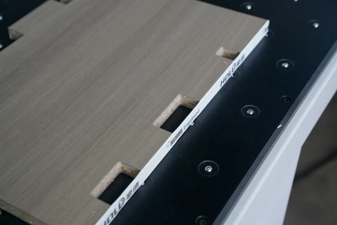 آلة نطاقات حافة الليزر الذكية (آلة نطاقات الحافة التلقائية الثقيلة): S330 1