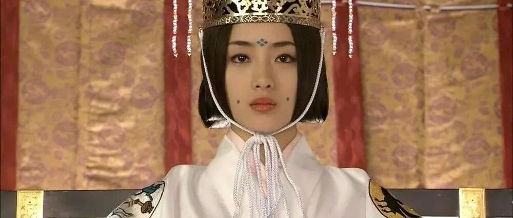 参与弑杀天皇，她成了日本第一位身份确凿的女帝