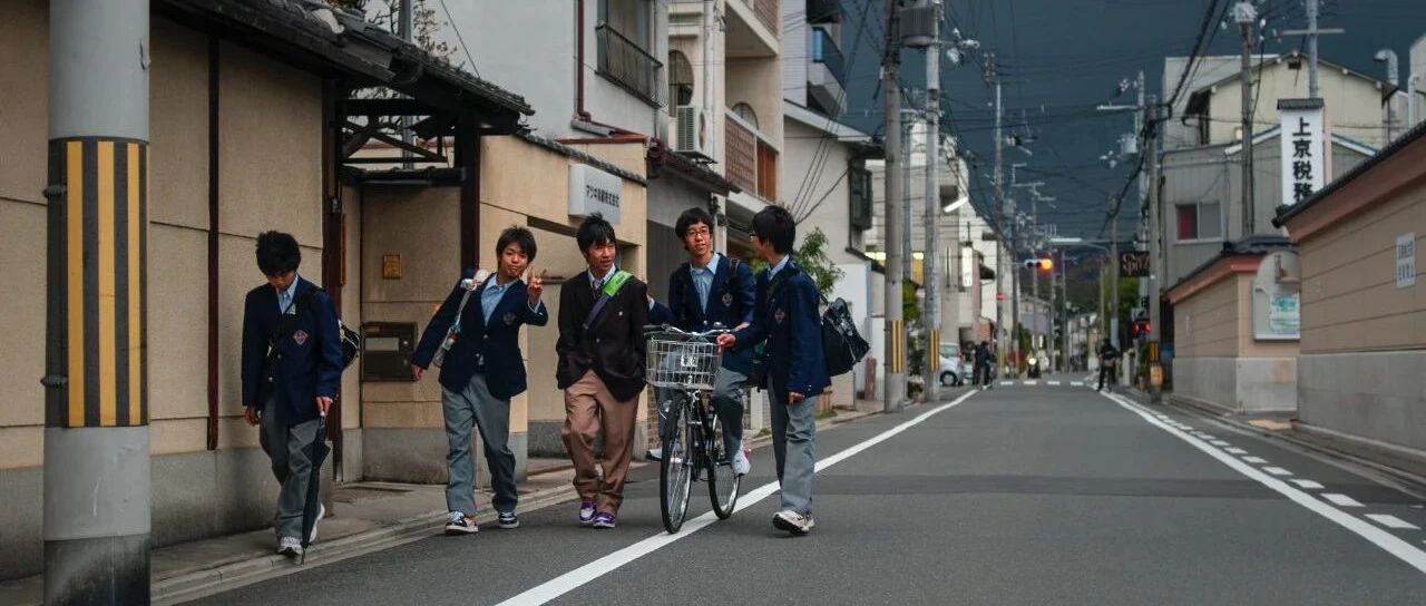 刚来日本的中国学生，一般都会去考一些不好的高中