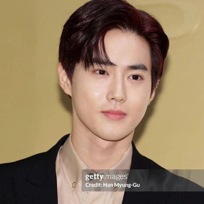 金俊勉生图封神!G社镜头下的＂高级脸＂如何扛住死亡原相机?